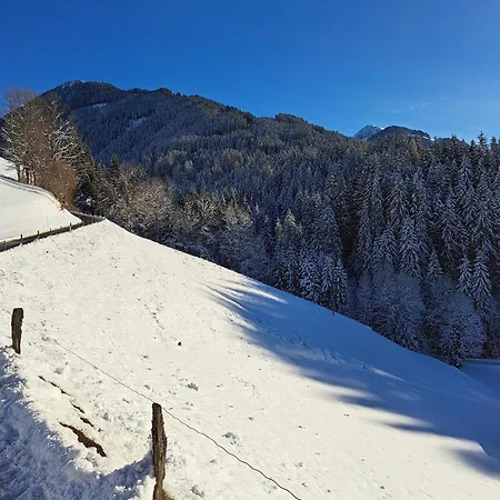 ファームステイ Altrach *